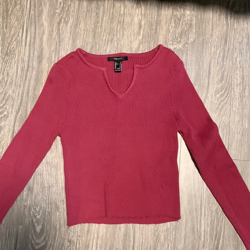 Forever 21 cropped maroon sweater, new without tags